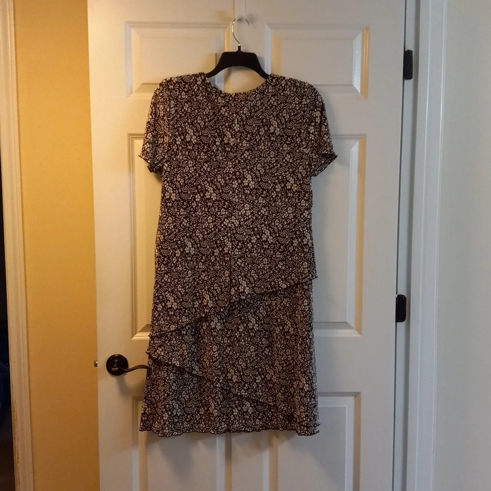 Connected Apparel Brown and White Short Sleeve Dress Size 16 - Picture 2 of 3